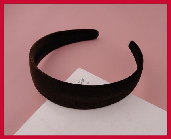 10pcs 30mm 1.15" brown velvet fabric covered plain plastic hair headbands at bargain for bulk, Silver
10pcs 30mm 1.15" brown velvet fabric covered plain plastic hair headbands at bargain for bulk, Silver