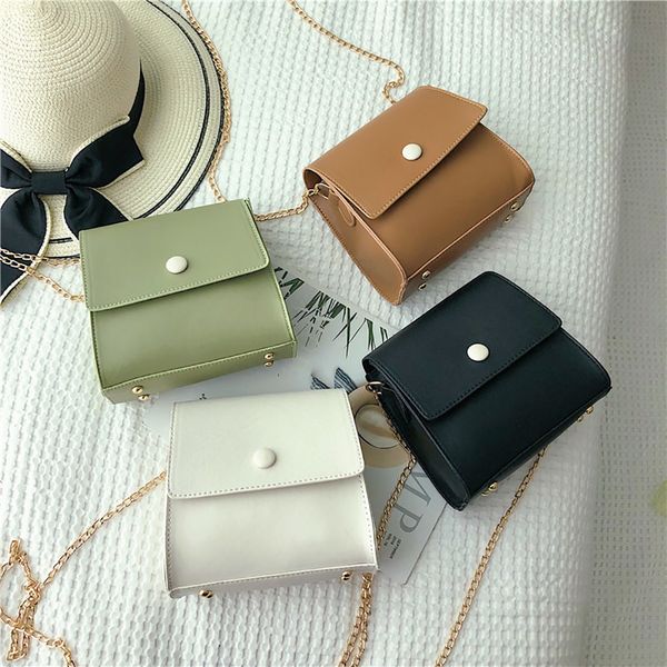 женщины pure color chain универсальный сумка простой мешок плеча мода малый квадрат bagcrossbody сумки для лета
женщины pure color chain универсальный сумка простой мешок плеча мода малый квадрат bagcrossbody сумки для лета