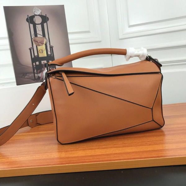 luxury fashionable women's designer handbags pu leather women totes ladies geometric splice shoulder= bags
luxury fashionable women's designer handbags pu leather women totes ladies geometric splice shoulder= bags
