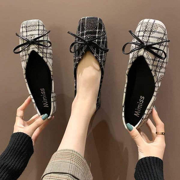 flat shoes women leather flats fashion high qualiy pointed toe ballerina ballet shoes ladies casual tenis feminino w33-81, Black
flat shoes women leather flats fashion high qualiy pointed toe ballerina ballet shoes ladies casual tenis feminino w33-81, Black