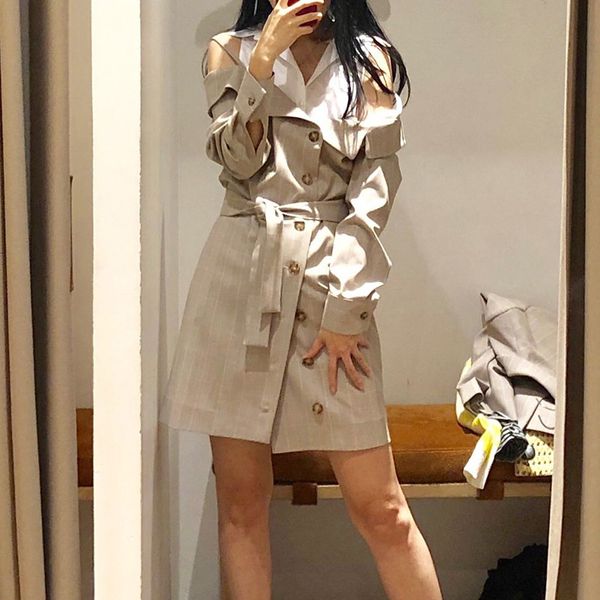 2019 spring france plaid print off shoulder turn-down collar lady belt mini dresses women dress fashion sand j10, Black;gray
2019 spring france plaid print off shoulder turn-down collar lady belt mini dresses women dress fashion sand j10, Black;gray