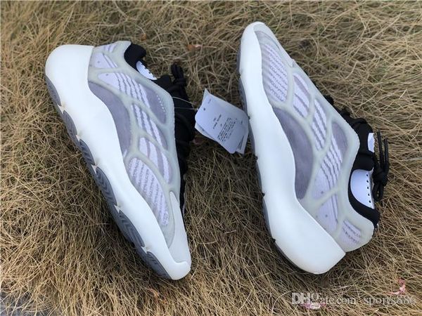 originals 700 v3 azael black white 3m reflective kanye west men women running shoes sports sneakers ef9897 with box
originals 700 v3 azael black white 3m reflective kanye west men women running shoes sports sneakers ef9897 with box