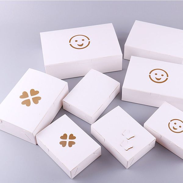 white cardboard disposable take out containers fried chicken popcorn packaging boxes fruit dessert food package
white cardboard disposable take out containers fried chicken popcorn packaging boxes fruit dessert food package