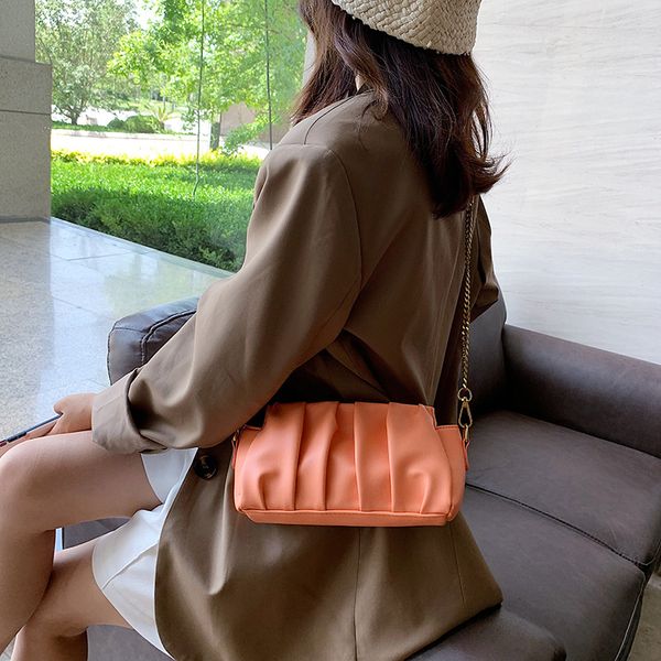 2020 new shoulder bag women's casual fashion korean chain wrinkle bag ladies crossbody
2020 new shoulder bag women's casual fashion korean chain wrinkle bag ladies crossbody