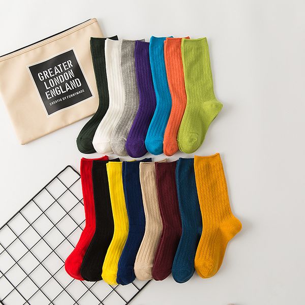 ins new autumn and winter womens cotton pumping solid color piles of socks brand direct sale, Black;white
ins new autumn and winter womens cotton pumping solid color piles of socks brand direct sale, Black;white