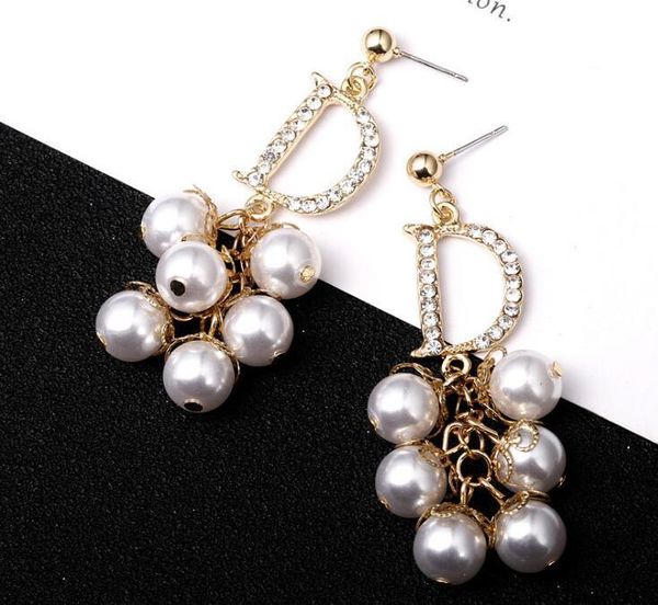 fashion letters earrings with pearl for women jewelry new arrival earrings with crystal for party gift, Golden
fashion letters earrings with pearl for women jewelry new arrival earrings with crystal for party gift, Golden