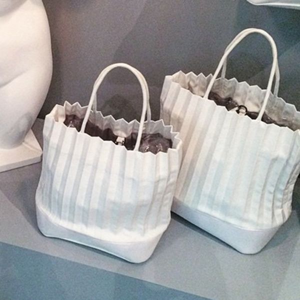 рука плиссированных сумок плечо bucket bag женщины сумка сумка torebki damskie borse da donna женщина pochette femme даст tassen
рука плиссированных сумок плечо bucket bag женщины сумка сумка torebki damskie borse da donna женщина pochette femme даст tassen
