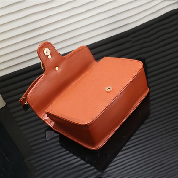 fashion women bag color stitching shoulder bag classic chain small shoulder women handbag
fashion women bag color stitching shoulder bag classic chain small shoulder women handbag