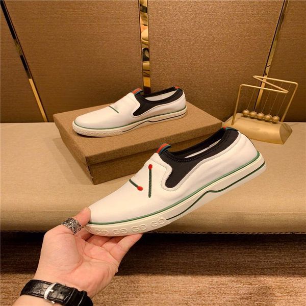 the new casual shoes gs upper leather high-quality perfect craftsmanship sublimates its definition of luxury in high-end extraordinary cr, Black;red
the new casual shoes gs upper leather high-quality perfect craftsmanship sublimates its definition of luxury in high-end extraordinary cr, Black;red