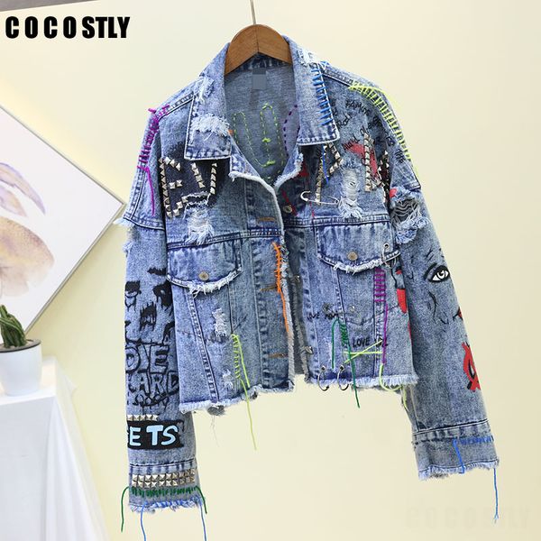 autumn women streetwear graffiti denim jacket female personality short raw cut rivet jacket fringe jean coat jaqueta feminina t200407, Black;brown
autumn women streetwear graffiti denim jacket female personality short raw cut rivet jacket fringe jean coat jaqueta feminina t200407, Black;brown