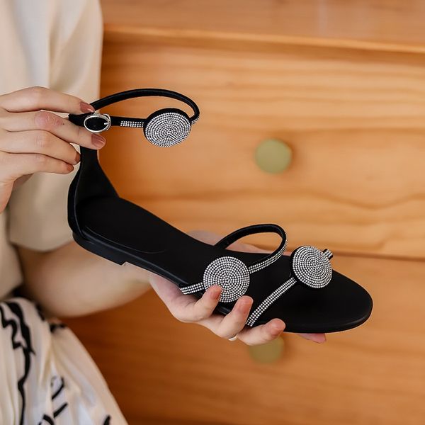 summer women sandals shoes flats heel black white classics shoes woman dress casual sandals high qulaity woman
summer women sandals shoes flats heel black white classics shoes woman dress casual sandals high qulaity woman