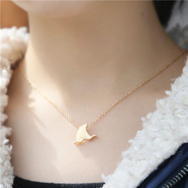 sell like cakes in europe and america, whale wing necklace as a gift for mom and girlfriend, Silver
sell like cakes in europe and america, whale wing necklace as a gift for mom and girlfriend, Silver