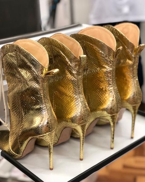 2019 winter new gold fashion boots slip on high heels pointed toes women motorcycle boots ankle martin boots women shoes, Black
2019 winter new gold fashion boots slip on high heels pointed toes women motorcycle boots ankle martin boots women shoes, Black