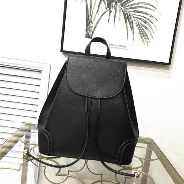 2019 brand fashion designer woman bags extra large capacity backpack inside simple elegant bacpack shoulder bag
2019 brand fashion designer woman bags extra large capacity backpack inside simple elegant bacpack shoulder bag