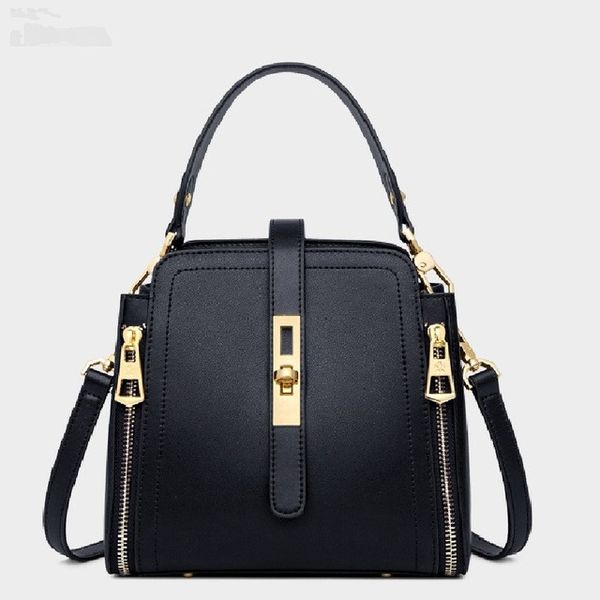 2020 woman leather bags women bucket bag luxury handbags genuine leather shoulder bags designed tote bolsos
2020 woman leather bags women bucket bag luxury handbags genuine leather shoulder bags designed tote bolsos