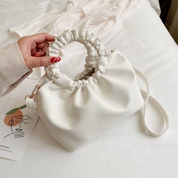 spring new bag female 2020 new high-level personality retro handbag foreign air net red crossbody bag
spring new bag female 2020 new high-level personality retro handbag foreign air net red crossbody bag