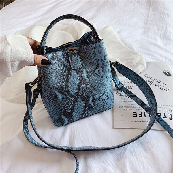 brand designer women bucket bag snake female messenger crossbody bags pu leather wide strap female shoulder bags ladies handbags
brand designer women bucket bag snake female messenger crossbody bags pu leather wide strap female shoulder bags ladies handbags