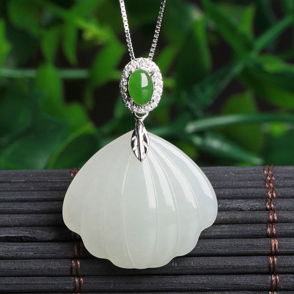 natural certificate of hetian jade pendant with 925 sterling silver, scalloped female hetian jade pendant
natural certificate of hetian jade pendant with 925 sterling silver, scalloped female hetian jade pendant