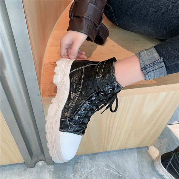 ymechic fashion bling white black lace up flat platform ladies shoes patchwork ankle biker combat boots for women plus size boot
ymechic fashion bling white black lace up flat platform ladies shoes patchwork ankle biker combat boots for women plus size boot