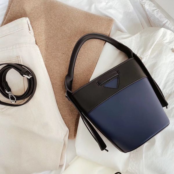 designer luxury handbag bucket shoulder bag good match two-tone //cfy2002262
designer luxury handbag bucket shoulder bag good match two-tone //cfy2002262