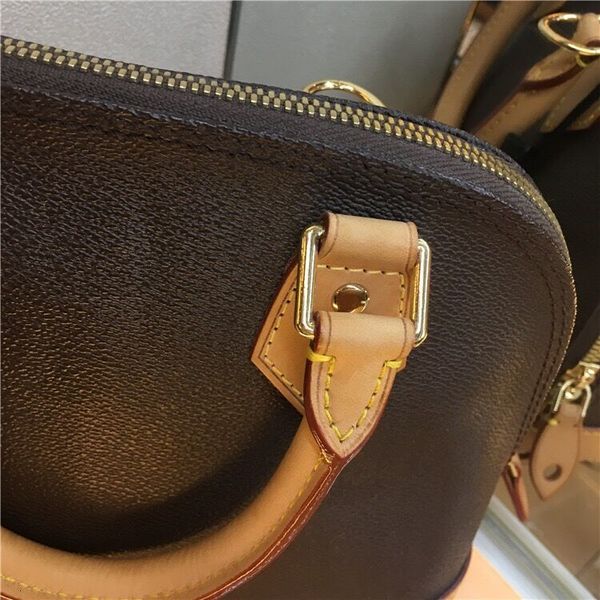 designer women bag women genuine leather handbags flower embossed shoulder bags with lock designer dandbags crossbody bag
designer women bag women genuine leather handbags flower embossed shoulder bags with lock designer dandbags crossbody bag