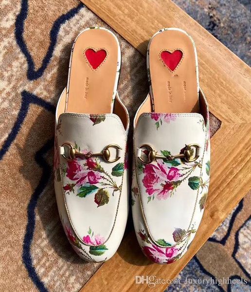 Luxury slippers GG autumn and winter new mueller loafers flat loafers with a stylish sole heel
Luxury slippers GG autumn and winter new mueller loafers flat loafers with a stylish sole heel
