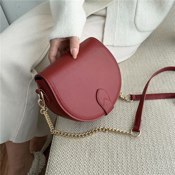 women handbag female 2020 autumn and winter new mini saddle bag vintage luxury designer chain shoulder messenger bag tide
women handbag female 2020 autumn and winter new mini saddle bag vintage luxury designer chain shoulder messenger bag tide