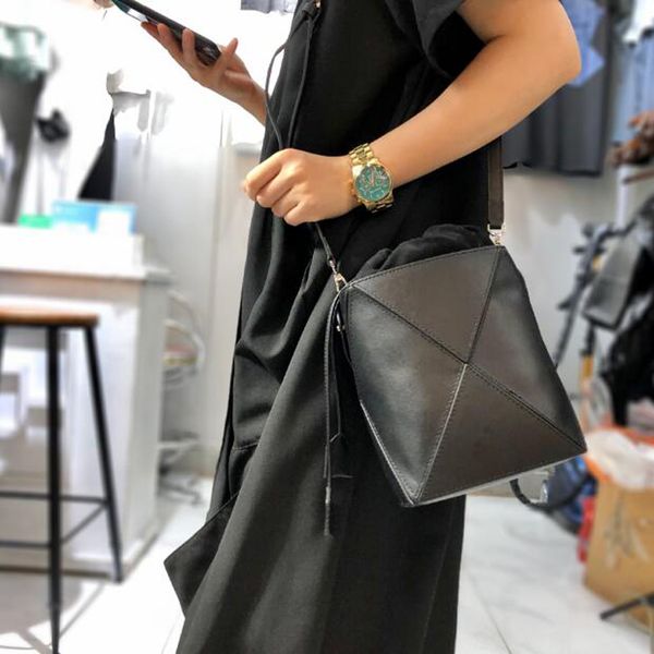 summer fashion women bag genuine leather handbags shoulder bag small flap crossbody bags for women messenger bags
summer fashion women bag genuine leather handbags shoulder bag small flap crossbody bags for women messenger bags
