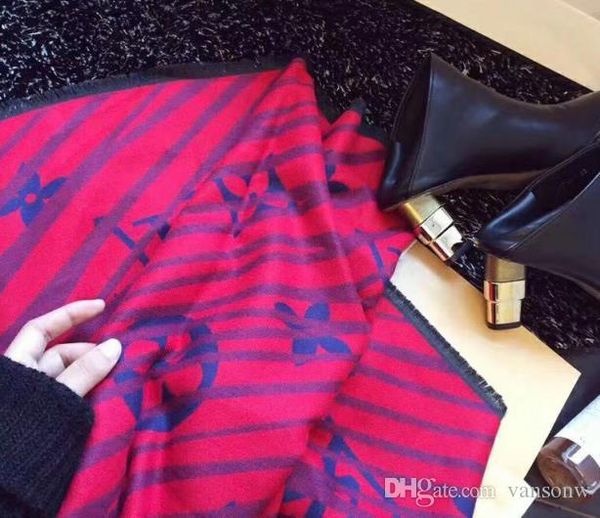 2020 fashion trend brand good designgf j'hwomen's long scarf mj100% silk three colors print the chain pattern size, Blue;gray
2020 fashion trend brand good designgf j'hwomen's long scarf mj100% silk three colors print the chain pattern size, Blue;gray