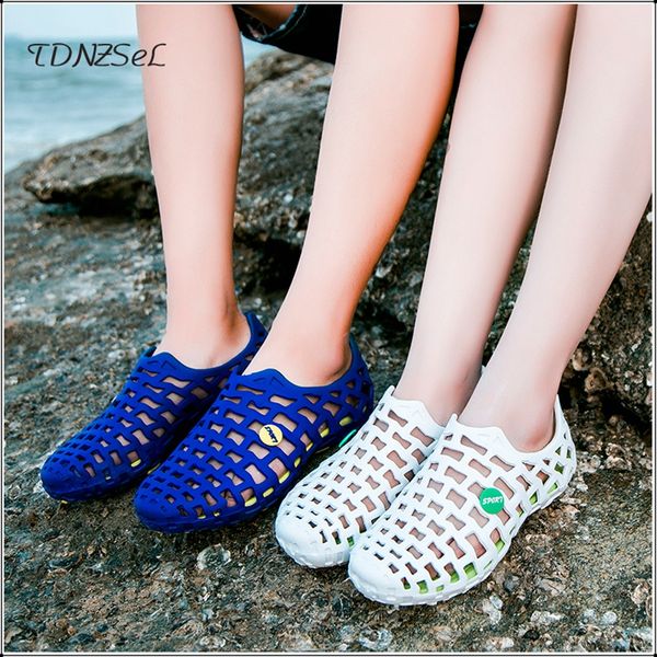 couples rubber plastic shoes non-slip on garden waterproof shoes classic nursing men women beach sandals, Black
couples rubber plastic shoes non-slip on garden waterproof shoes classic nursing men women beach sandals, Black