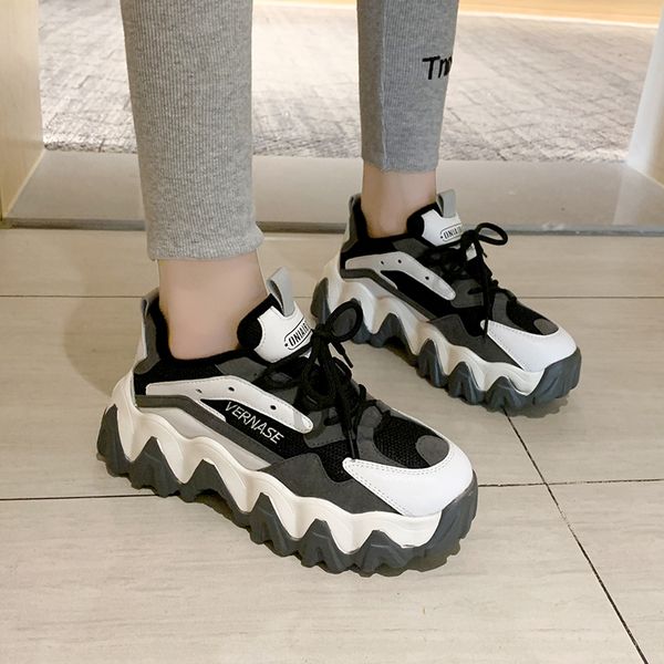 autumn luxury women casual shoes sneakers shoes women designers zapatillas mujer scarpe donna tenis ladies shoes laceup y200424, Black
autumn luxury women casual shoes sneakers shoes women designers zapatillas mujer scarpe donna tenis ladies shoes laceup y200424, Black