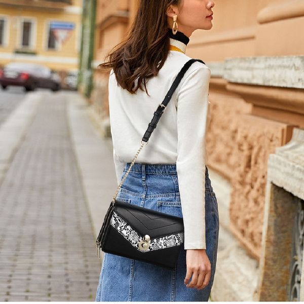 real cow leather shoulder bags exclusive cow leather women cross bags classic purse bag bolsa lt218
real cow leather shoulder bags exclusive cow leather women cross bags classic purse bag bolsa lt218
