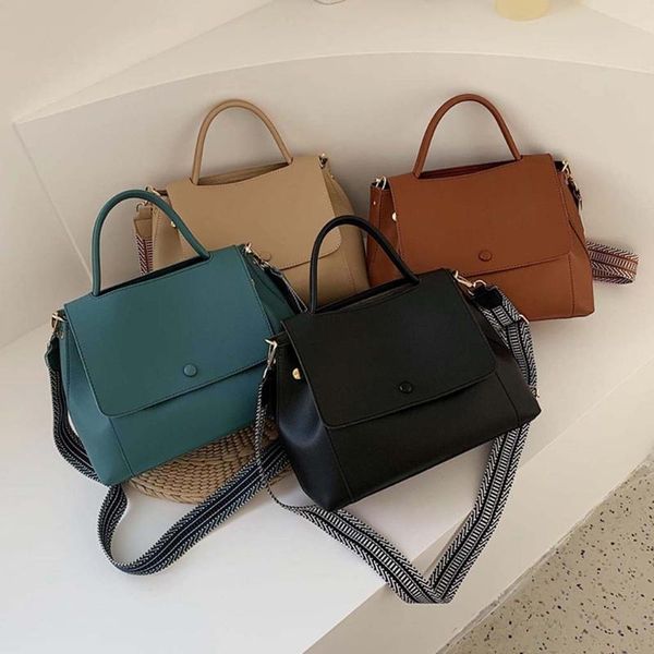 leather crossbody bags for women 2020 solid color large capacity shoulder messenger bag female simple lady pure color handbags
leather crossbody bags for women 2020 solid color large capacity shoulder messenger bag female simple lady pure color handbags