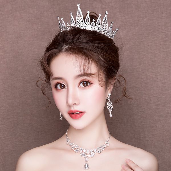 3pcs/set rhinestone wedding jewelry set bridal princess round tiara crown women necklace earrings jewellery fashion costume, Slivery;golden
3pcs/set rhinestone wedding jewelry set bridal princess round tiara crown women necklace earrings jewellery fashion costume, Slivery;golden