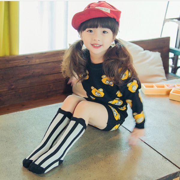 children's black and white striped socks cotton knee socks for boys girls student leisure sports shoes socks, Pink;yellow
children's black and white striped socks cotton knee socks for boys girls student leisure sports shoes socks, Pink;yellow