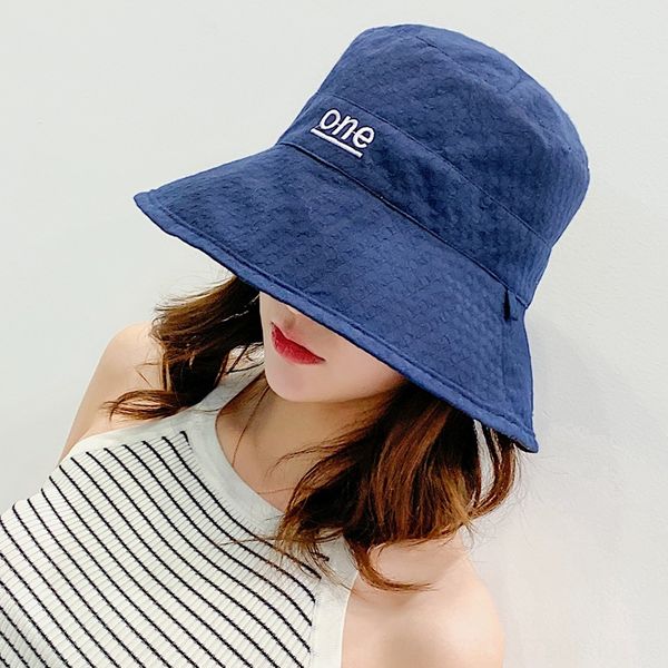 regular sun bucket bucket female double-sided letter cloth foldable sun hat all-match two-color fisherman hat tide, Blue;gray
regular sun bucket bucket female double-sided letter cloth foldable sun hat all-match two-color fisherman hat tide, Blue;gray