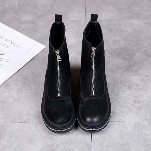 2020 leisure autumn winter european station martin boots female british retro front zipper thick bottom short boots factory direct sales, Black
2020 leisure autumn winter european station martin boots female british retro front zipper thick bottom short boots factory direct sales, Black