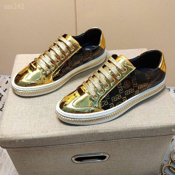 2020 atmospheric shoes classic men tide leather sneakers low golden black skate casual shoes run sport footwear sneakers size 38-44
2020 atmospheric shoes classic men tide leather sneakers low golden black skate casual shoes run sport footwear sneakers size 38-44