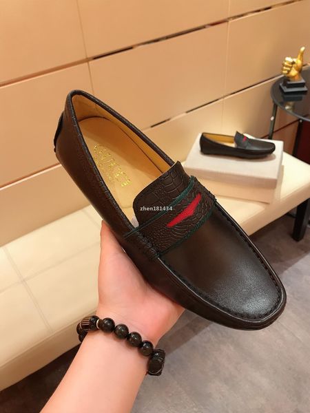 дизайнер мулы princetown flat подошва повседневной обуви аутентичной коровий металл пряжка женской обувь кожаные мужчины женщина топтать рос, Black;red 
дизайнер мулы princetown flat подошва повседневной обуви аутентичной коровий металл пряжка женской обувь кожаные мужчины женщина топтать рос, Black;red