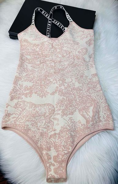 ins 20ss swimwear summer one piece europe france latest fashion spring bikinis tiger print color high women pink, White;black
ins 20ss swimwear summer one piece europe france latest fashion spring bikinis tiger print color high women pink, White;black