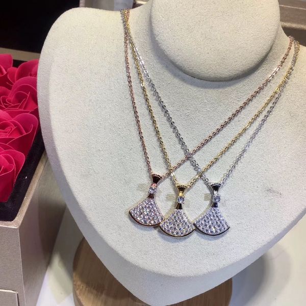 fashion- silver fan shape pendant necklace with diamond for women wedding jewelry gift ps5038
fashion- silver fan shape pendant necklace with diamond for women wedding jewelry gift ps5038
