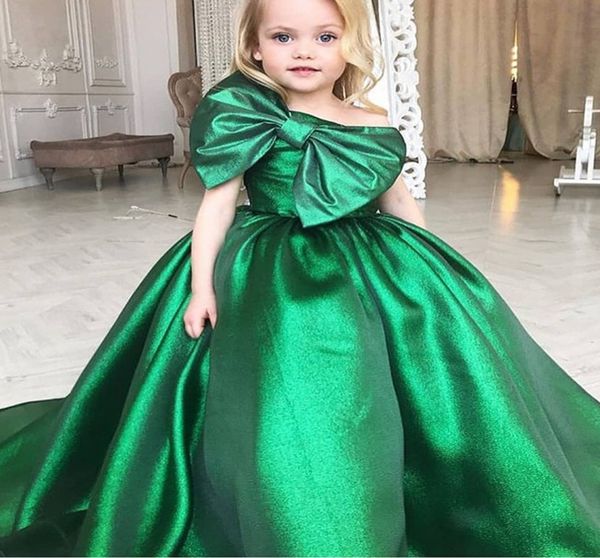 2019 one shoulder green ball gown girl' pageant dresses flower girls dresses with big bow first communion dresses for girls, White;blue
2019 one shoulder green ball gown girl' pageant dresses flower girls dresses with big bow first communion dresses for girls, White;blue