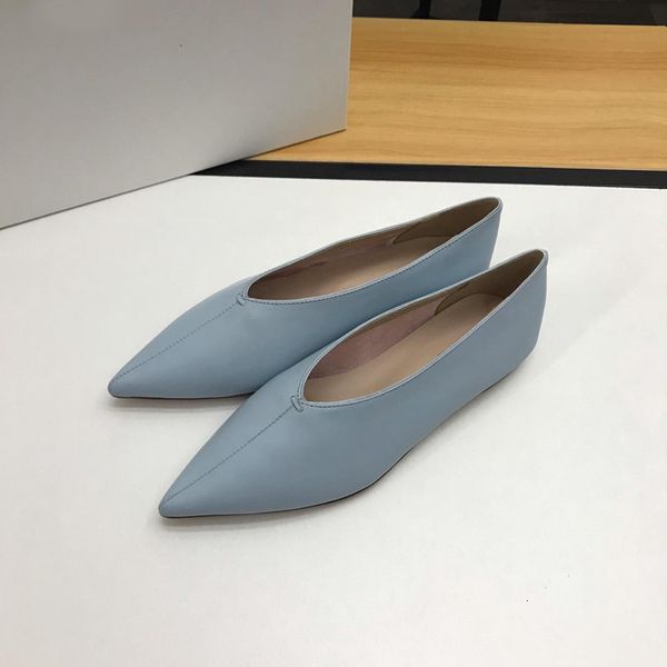 designer pointed toes pumps luxury comfortable pumps genuine leather pregnant women s flat sandals witch sandals women fashion high feel 9cm
designer pointed toes pumps luxury comfortable pumps genuine leather pregnant women s flat sandals witch sandals women fashion high feel 9cm