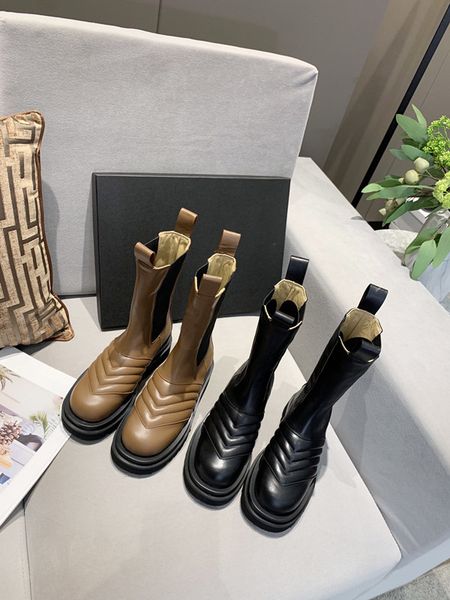 autumn new style women platform half boots genuine leather high boots luxury designer female knee boots, Black
autumn new style women platform half boots genuine leather high boots luxury designer female knee boots, Black