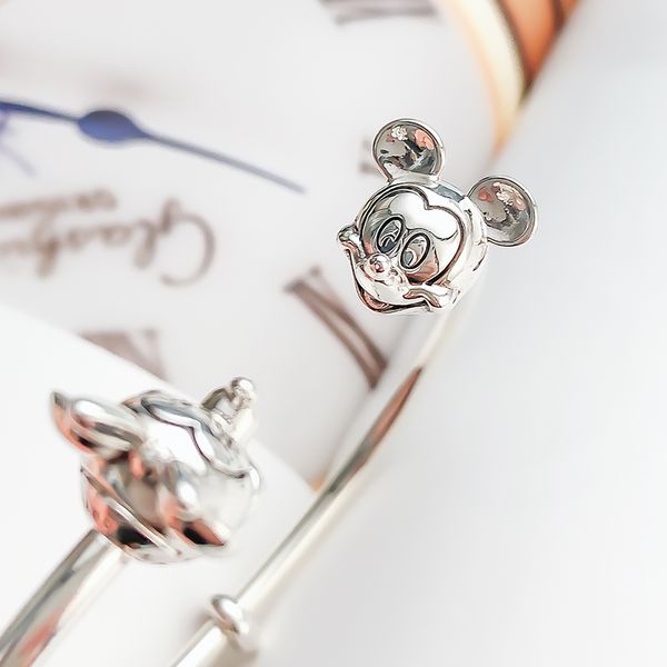 микки ювелирные изделия момент браслеты серебро оригинальный s925 эль пандора открытый браслет браслеты для женщин изготовление ювелирных из, Black
микки ювелирные изделия момент браслеты серебро оригинальный s925 эль пандора открытый браслет браслеты для женщин изготовление ювелирных из, Black