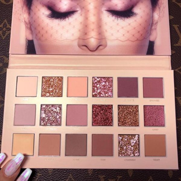 HOT beauty Makeup palette New NUDE 18colors Eyeshadow Palette matte shimmer High quality
HOT beauty Makeup palette New NUDE 18colors Eyeshadow Palette matte shimmer High quality