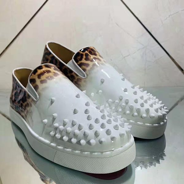2020 low cut suede spike toe casual flats red bottom shoes for men and women party desi, Black
2020 low cut suede spike toe casual flats red bottom shoes for men and women party desi, Black