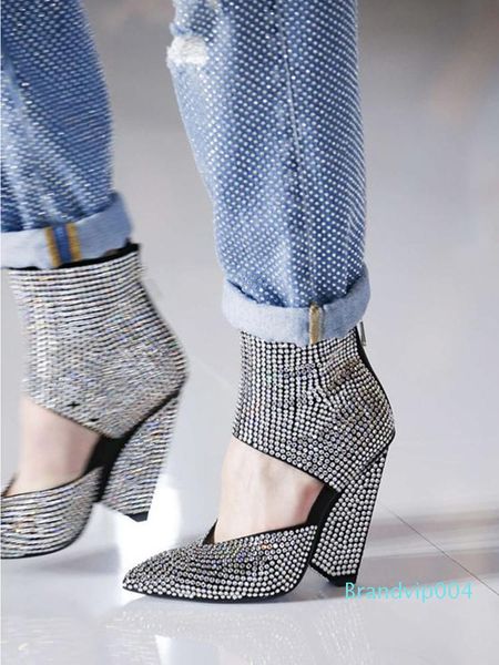 2019 summer show new high-heeled pointed silver crystal full diamond shoes foreign trade large size fashion rhinestone women's shoes, Black
2019 summer show new high-heeled pointed silver crystal full diamond shoes foreign trade large size fashion rhinestone women's shoes, Black