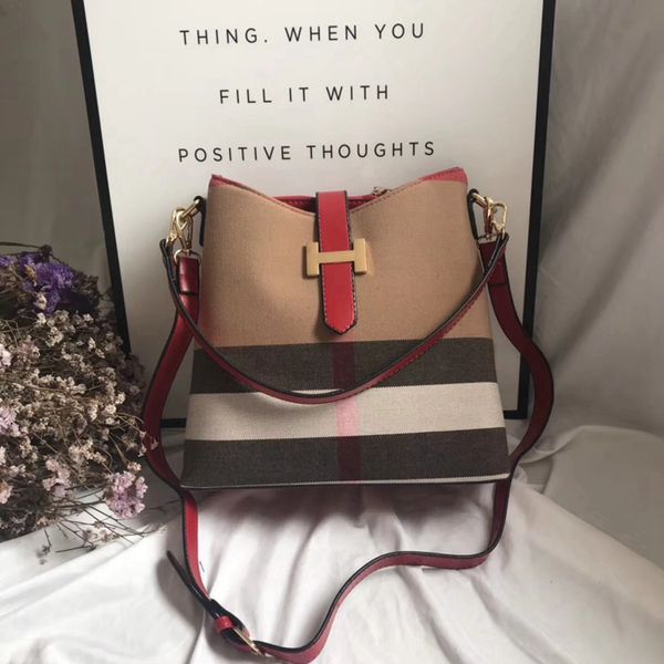 designer handbags purses fashion handbag canvas shoulder bags large capacity women crossbody lady bags two-tone messenger tote bag
designer handbags purses fashion handbag canvas shoulder bags large capacity women crossbody lady bags two-tone messenger tote bag