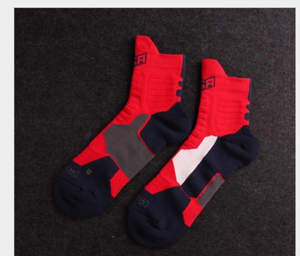 elite basketball thickened towel bottom cotton socks mid-barrel four-season sweat-absorbing and skid-proof sports socks, Black
elite basketball thickened towel bottom cotton socks mid-barrel four-season sweat-absorbing and skid-proof sports socks, Black